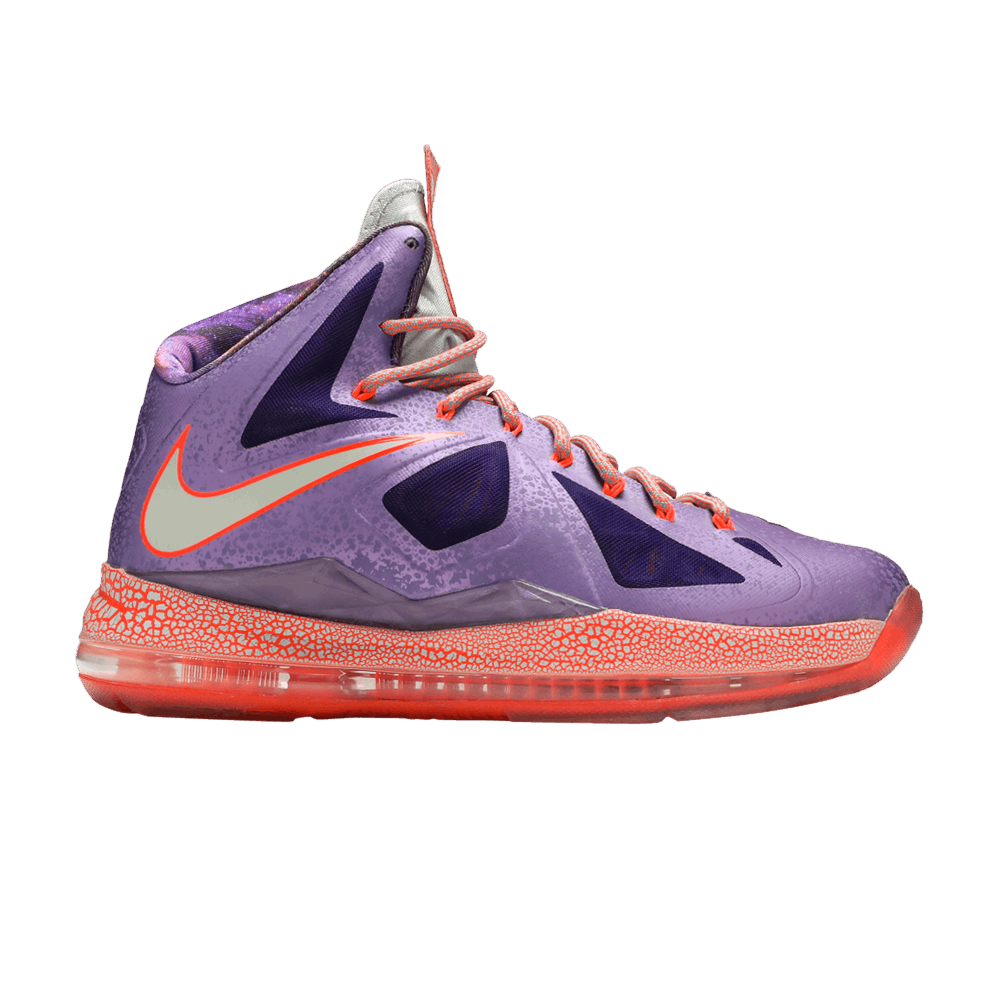 lebron-10-as-extraterrestrial-583108-500