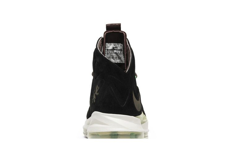 Кроссовки Nike LeBron 10 EXT QS 'Black Suede'