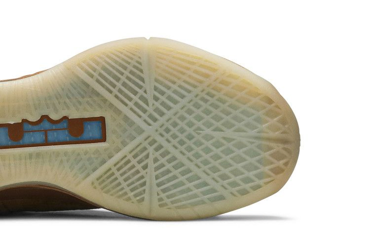 Кроссовки Nike LeBron 10 EXT QS 'Hazelnut'