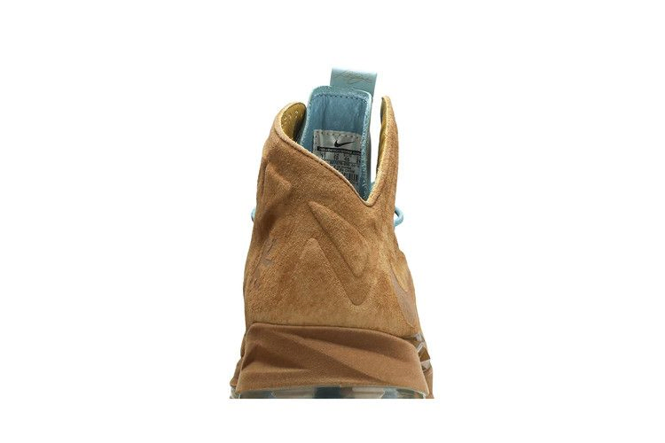 Кроссовки Nike LeBron 10 EXT QS 'Hazelnut'