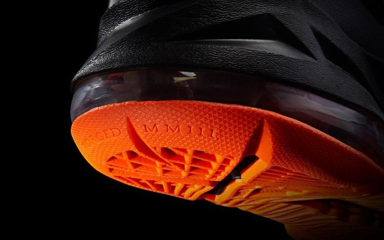 Кроссовки Nike LeBron 10 'Lava'