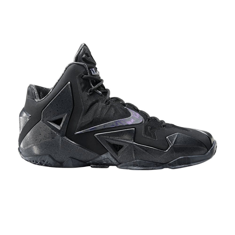 lebron-11-blackout-616175-090