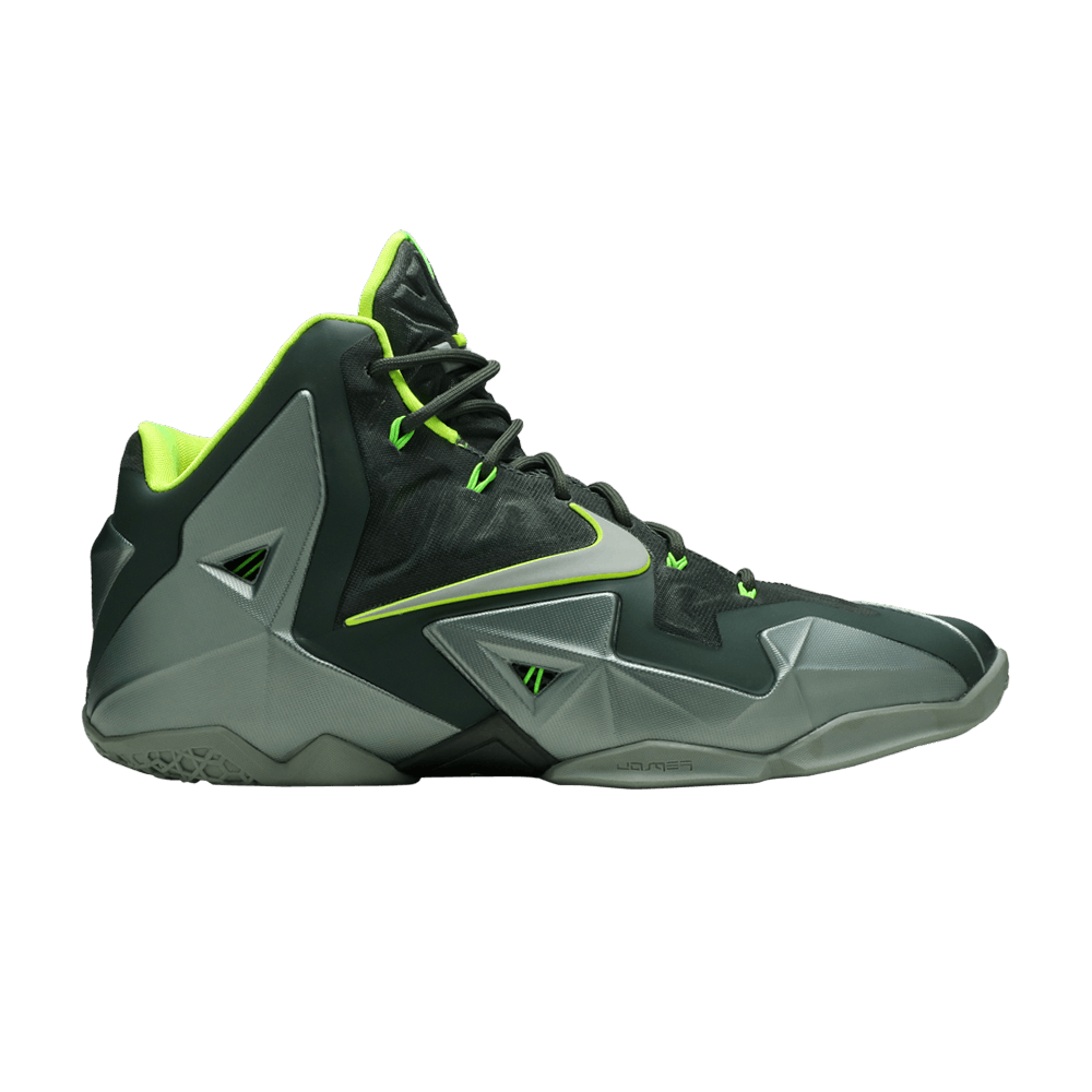 lebron-11-dunkman-616175-300