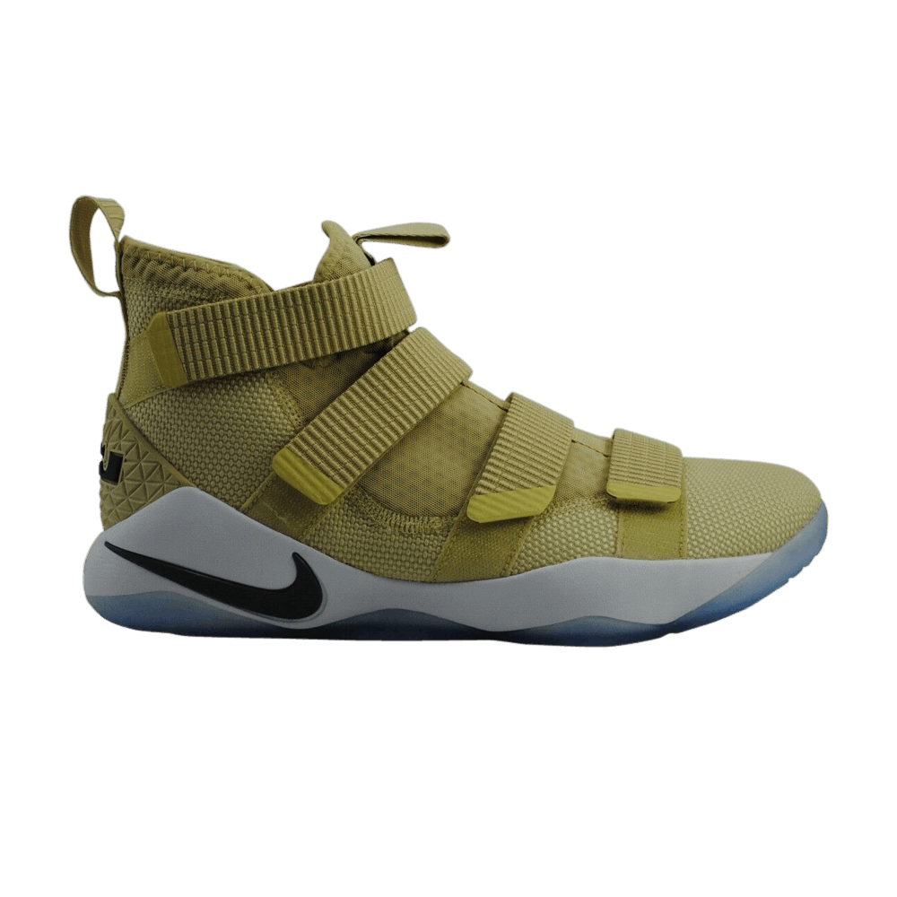 lebron-11-tb-team-gold-943155-700
