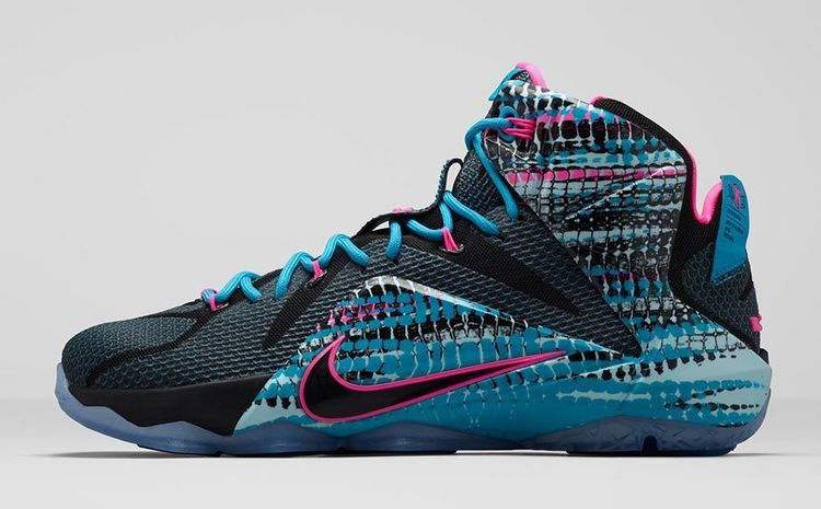 Кроссовки Nike LeBron 12 '23 Chromosomes'
