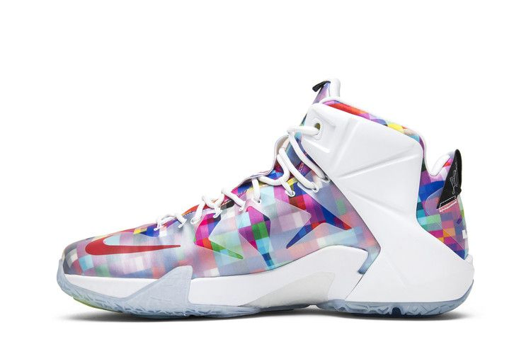 Кроссовки Nike LeBron 12 EXT 'Prism'