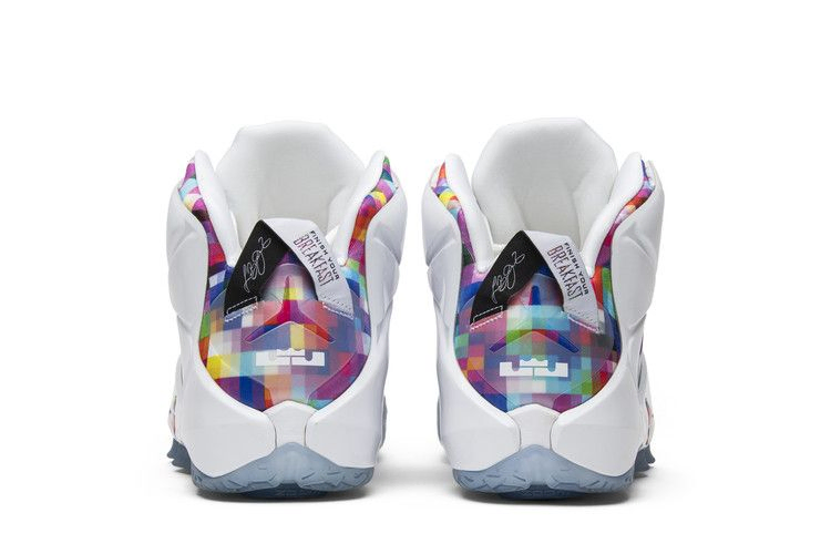 Кроссовки Nike LeBron 12 EXT 'Prism'