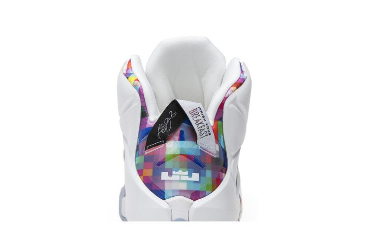 Кроссовки Nike LeBron 12 EXT 'Prism'