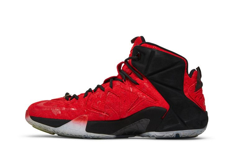 Кроссовки Nike LeBron 12 EXT 'Red Paisley'