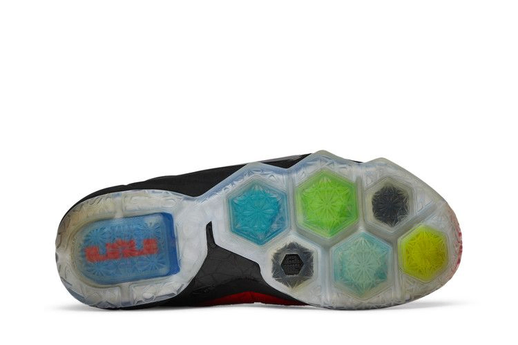 Кроссовки Nike LeBron 12 EXT 'Red Paisley'