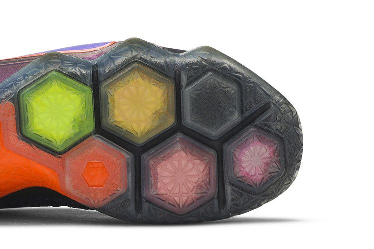 Кроссовки Nike LeBron 12 'Instinct'