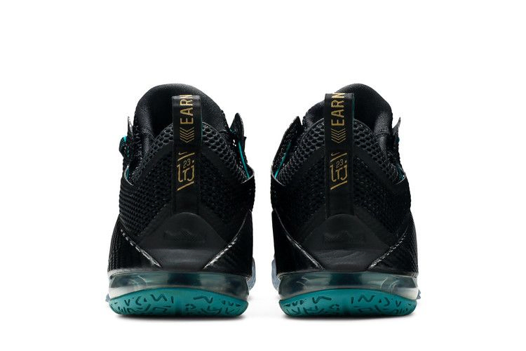 Кроссовки Nike LeBron 12 Low 'Carbon Fiber'