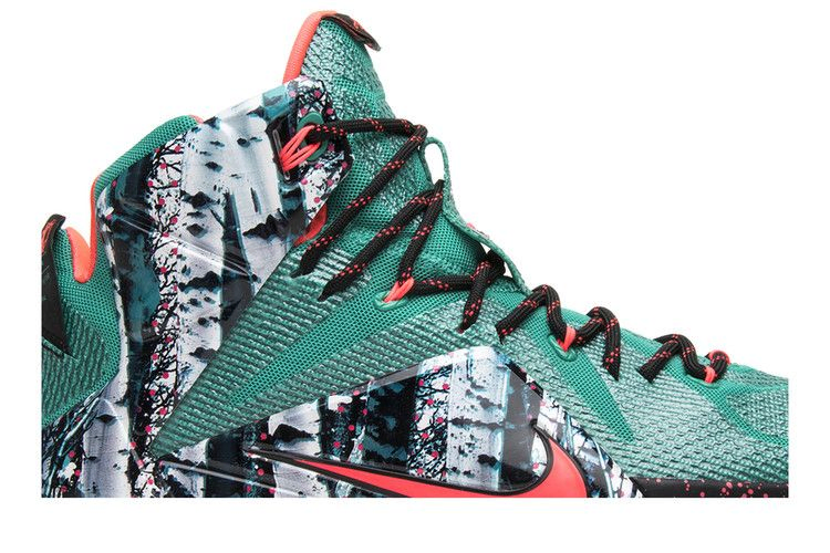 Кроссовки Nike LeBron 12 Xmas 'Akron Birch'