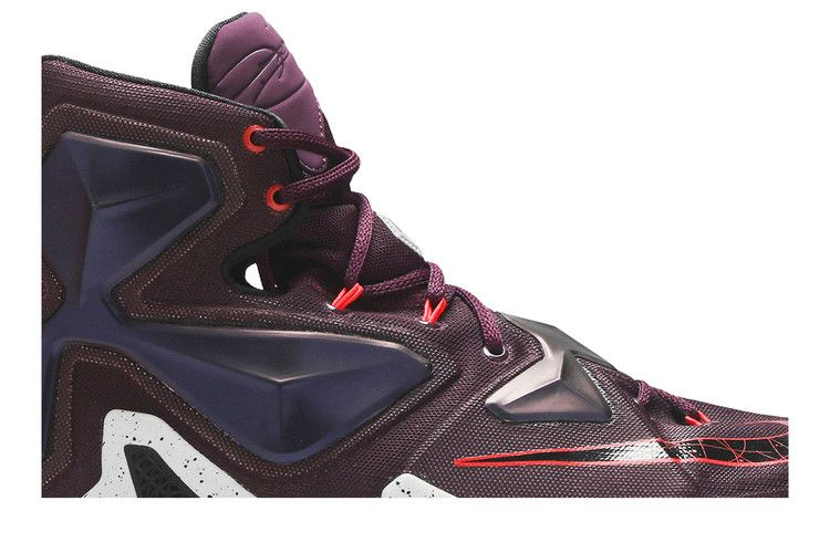 Кроссовки Nike LeBron 13 'Mulberry'