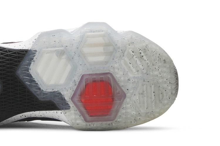 Кроссовки Nike LeBron 13 'Mulberry'