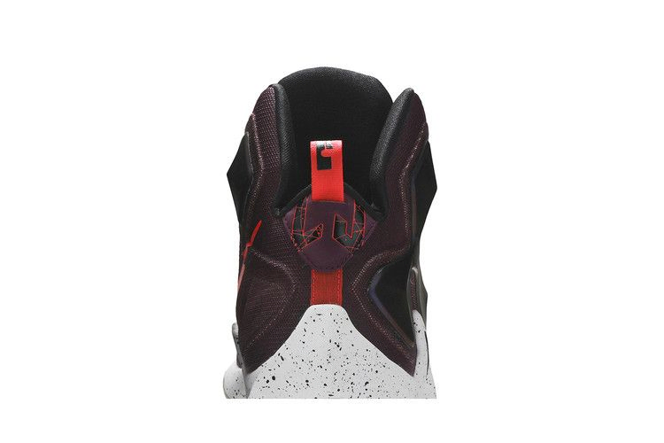 Кроссовки Nike LeBron 13 'Mulberry'