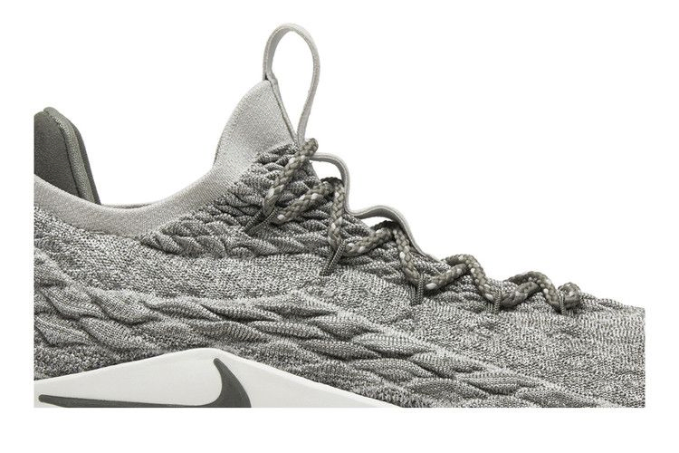 Кроссовки Nike LeBron 15 Low 'Light Bone'