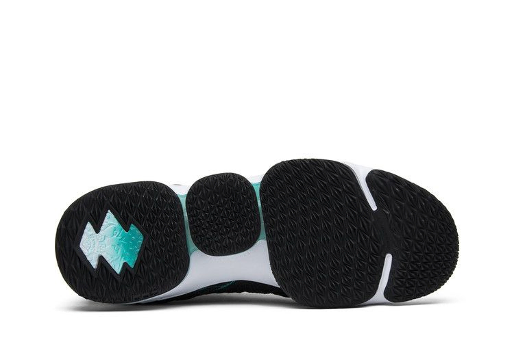 Кроссовки Nike LeBron 15 'Griffey' PE