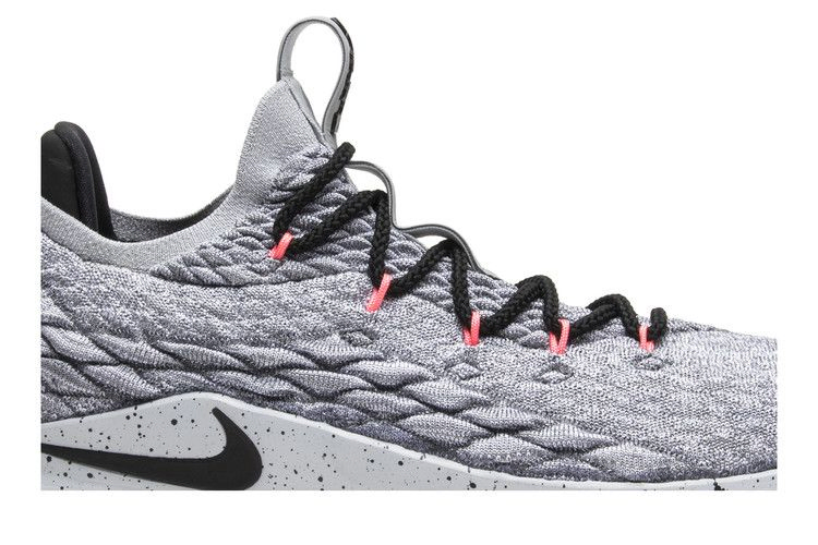 Кроссовки Nike Lebron 15 Low EP 'Melon'