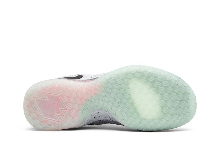 Кроссовки Nike Lebron 15 Low EP 'Melon'