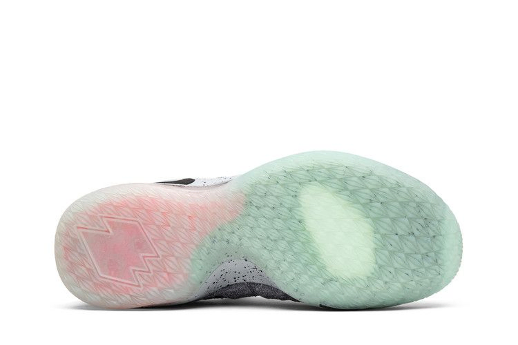 Кроссовки Nike Lebron 15 Low 'Melon'