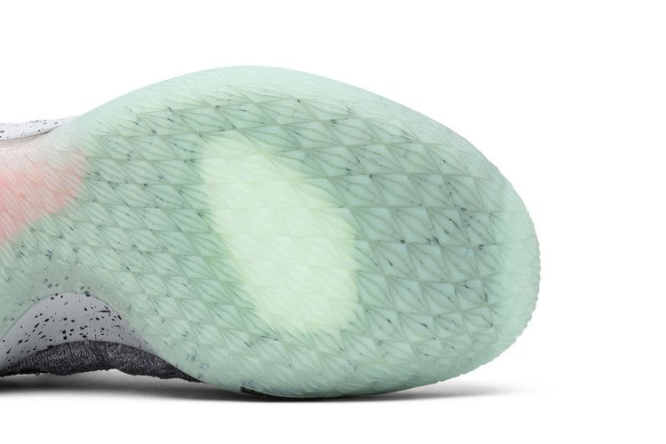 Кроссовки Nike Lebron 15 Low 'Melon'