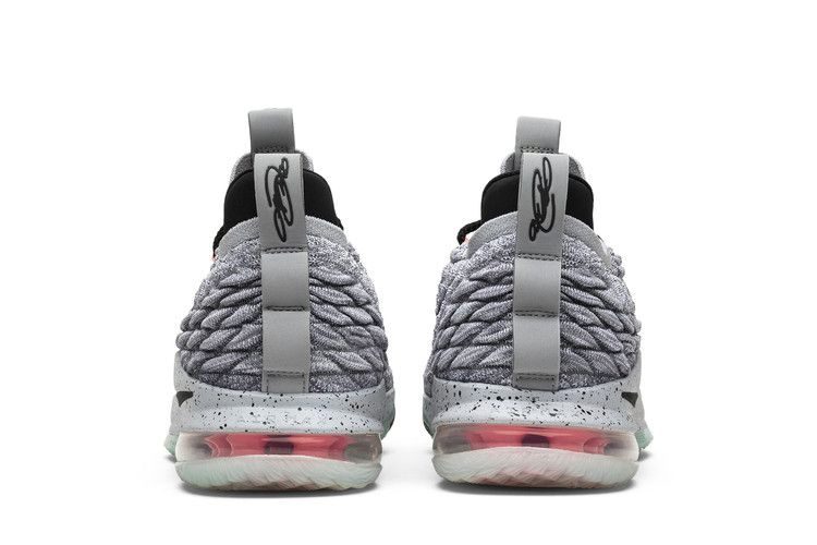 Кроссовки Nike Lebron 15 Low 'Melon'