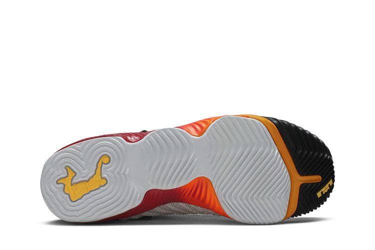 Кроссовки Nike LeBron 16 GS 'Space Travel'