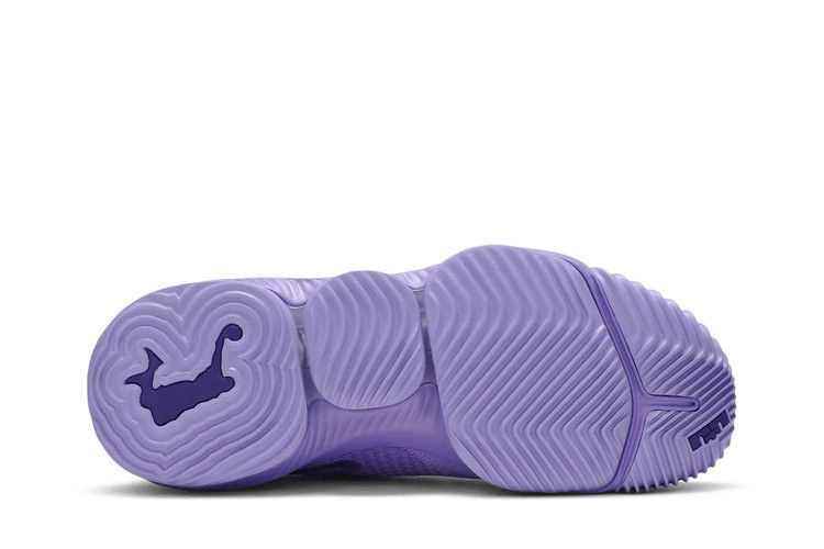 Кроссовки Nike LeBron 16 Low 'Atomic Purple'