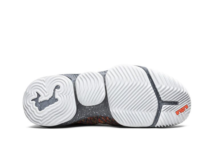 Кроссовки Nike LeBron 16 '20 20'