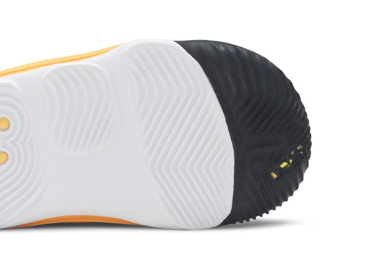 Кроссовки Nike LeBron 16 TD 'Space Travel'