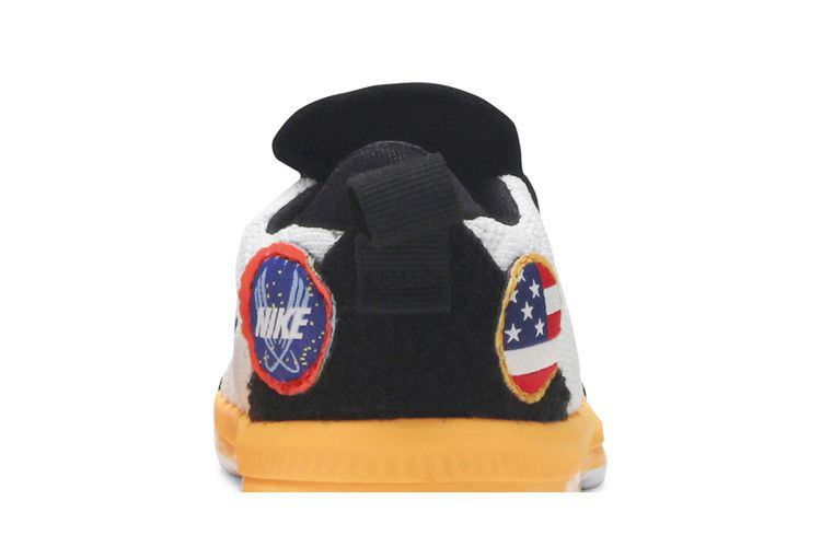 Кроссовки Nike LeBron 16 TD 'Space Travel'