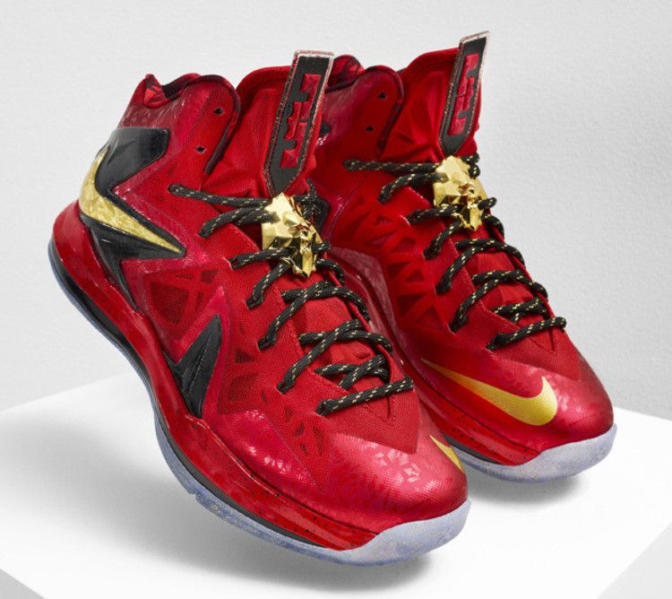 Кроссовки Nike LeBron 'Celebration Pack'