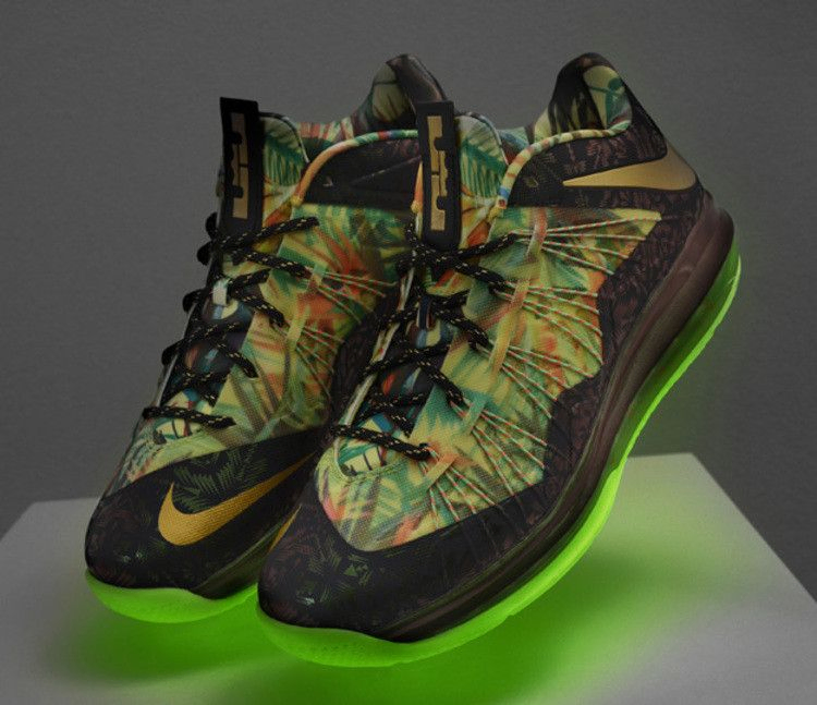 Кроссовки Nike LeBron 'Celebration Pack'