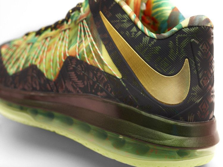 Кроссовки Nike LeBron 'Celebration Pack'