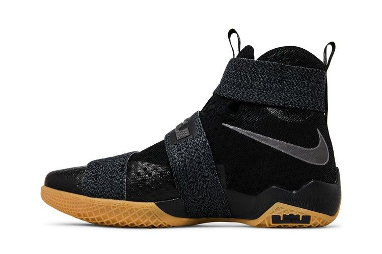 Кроссовки Nike LeBron Soldier 10 SFG 'Black Gum'
