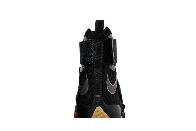 Кроссовки Nike LeBron Soldier 10 SFG 'Black Gum'