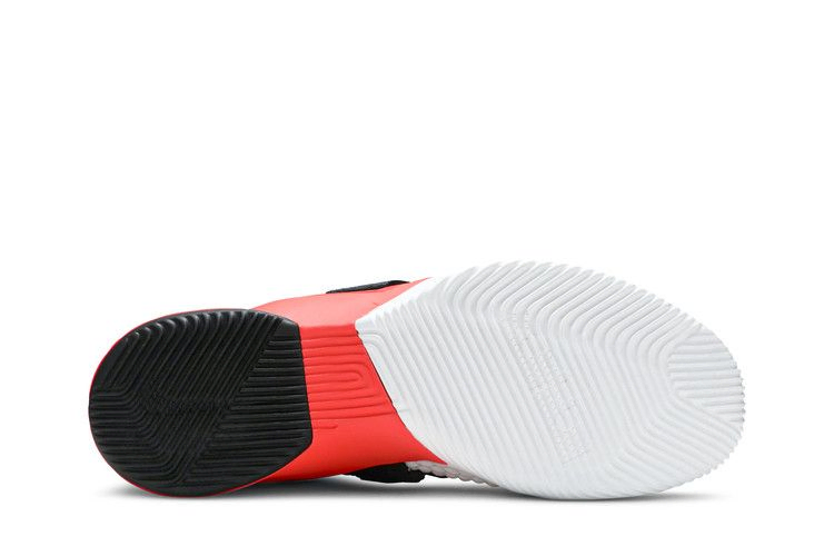 Кроссовки Nike LeBron Soldier 12 'Flash Crimson'