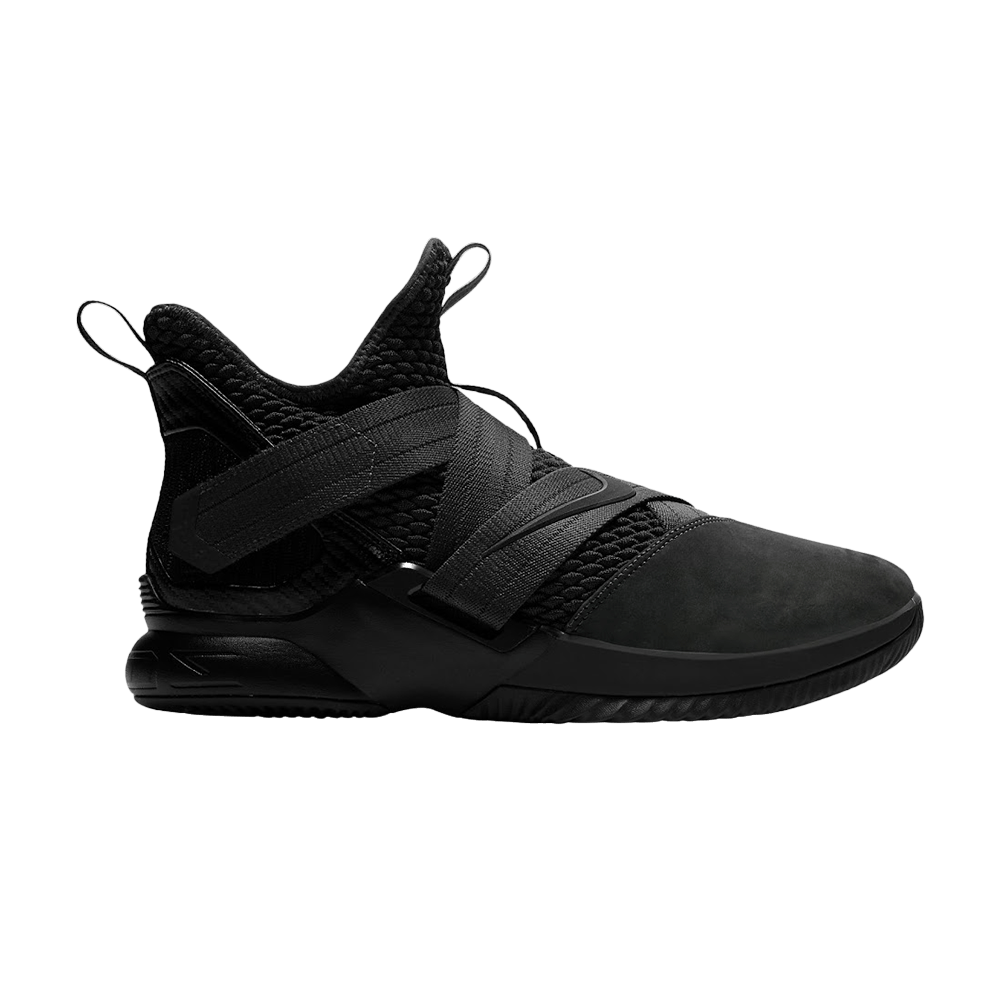 Кроссовки Nike LeBron Soldier 12 GS 'Triple Black'