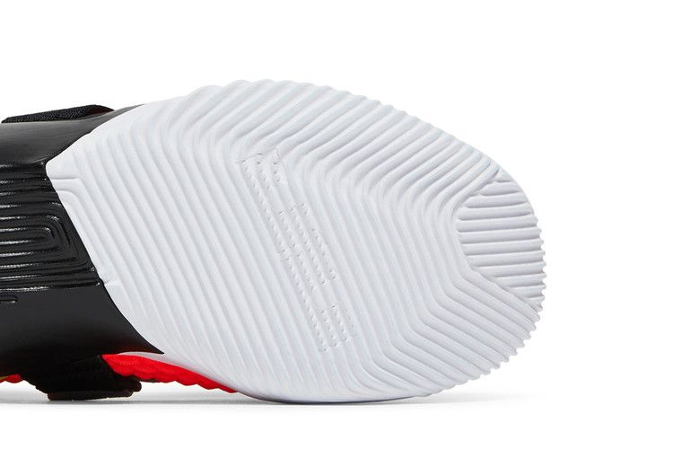 Кроссовки Nike LeBron Soldier 12 'Hot Lava'