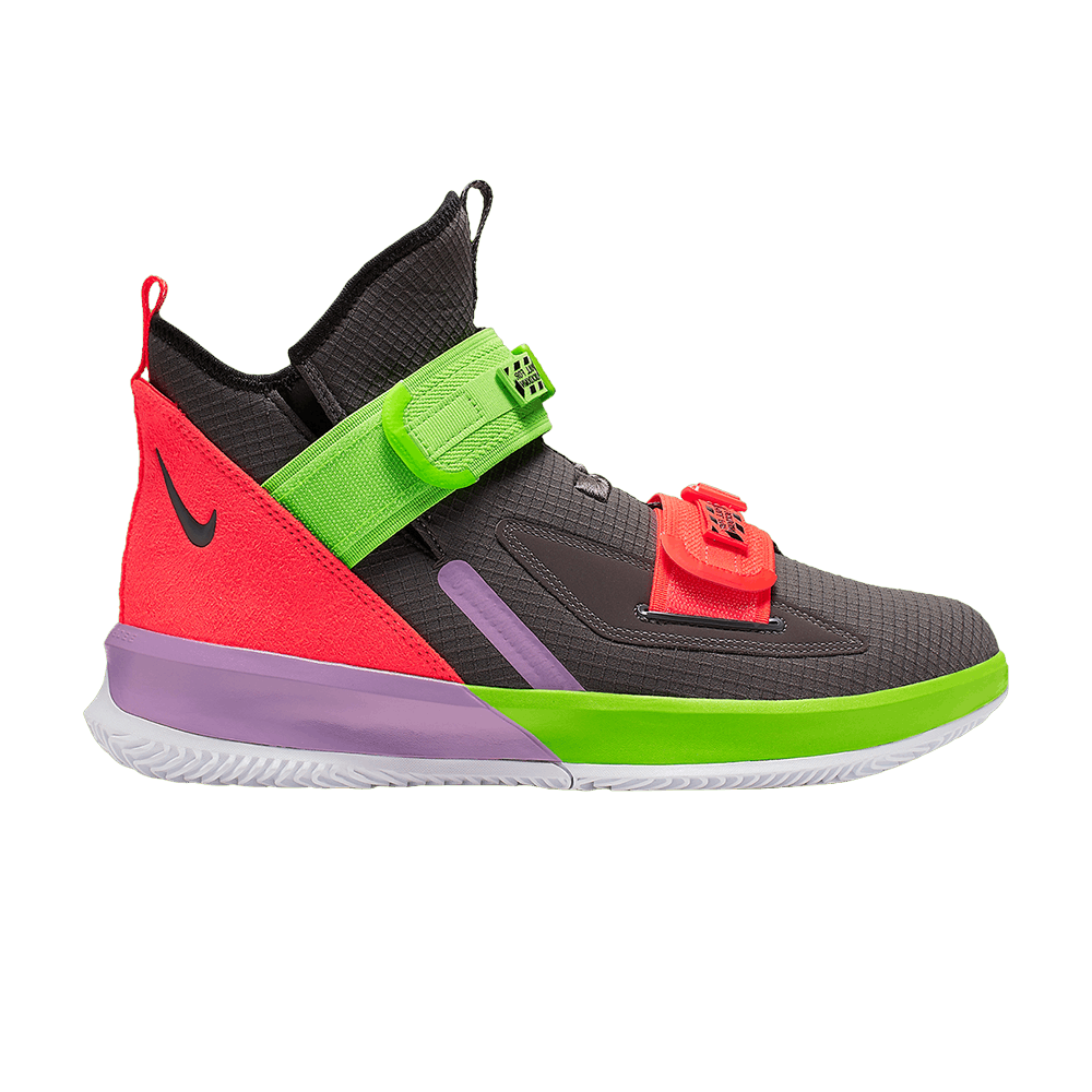 lebron-soldier-13-thunder-grey-ar4228-002