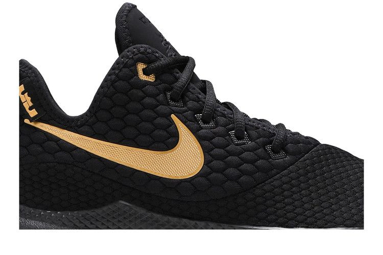Кроссовки Nike LeBron Witness 3 'Black Gold