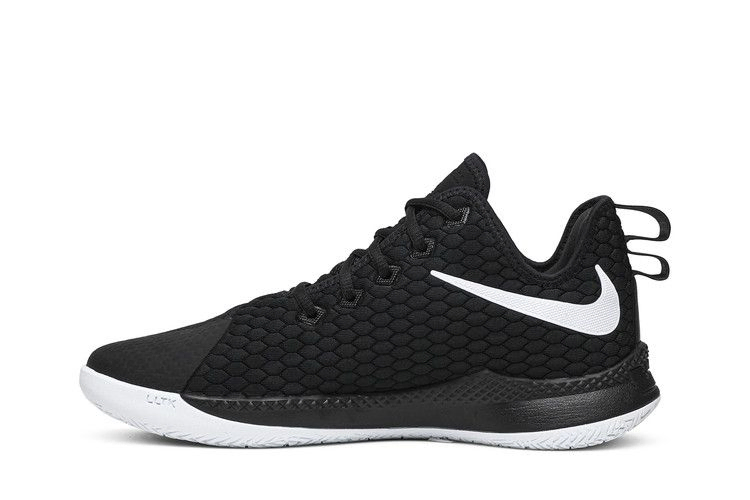 Кроссовки Nike LeBron Witness 3 'Black White'