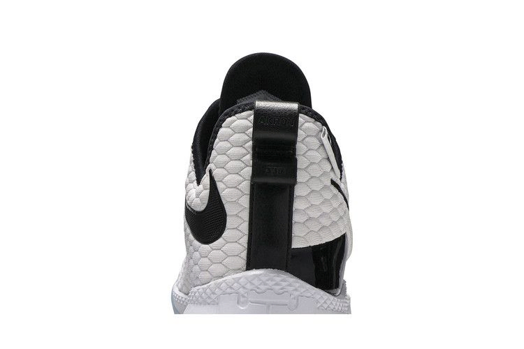 Кроссовки Nike LeBron Witness 3 Premium 'Concord'