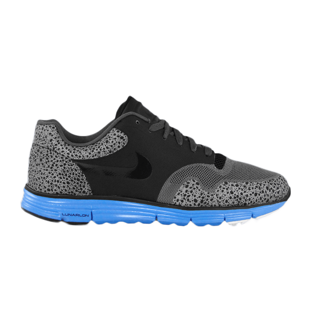 lunar-safari-525059-004