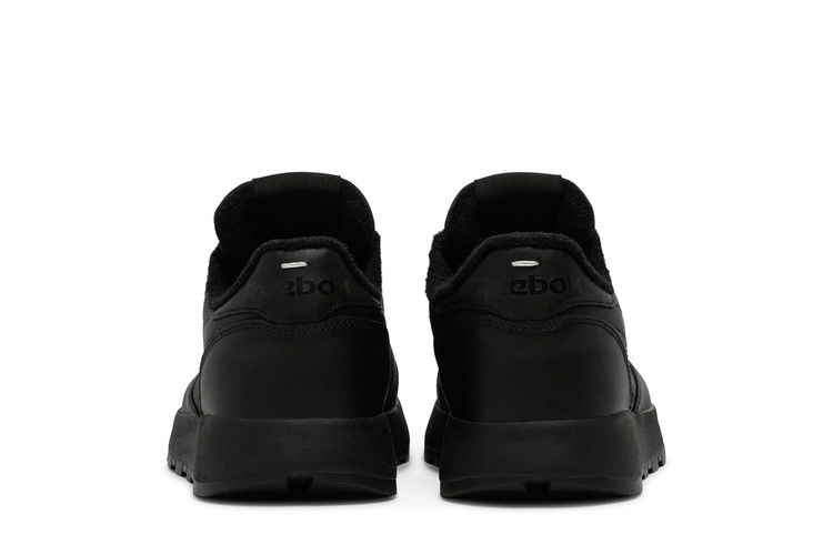 Кроссовки Reebok Maison Margiela x Classic Leather Tabi 'Black'