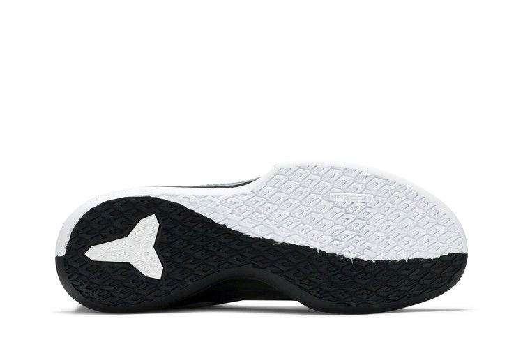 Кроссовки Nike Mamba Fury 'Snakeskin - Black Smoke Grey'
