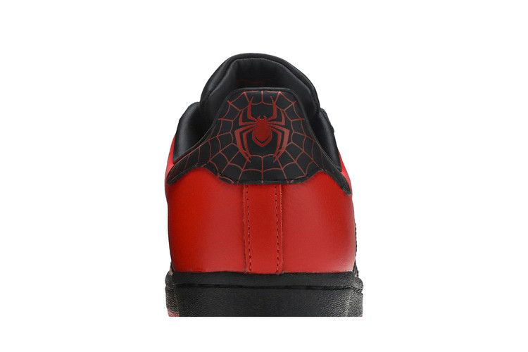 Кроссовки adidas Marvel x Playstation x Superstar 'Spider-Man: Miles Morales'