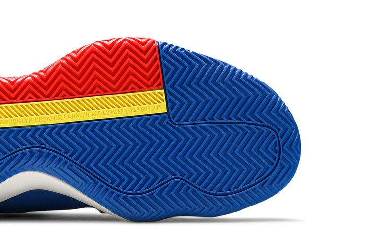 Кроссовки adidas Marvel x Pro Vision J 'Heroes Among Us: Captain Marvel'