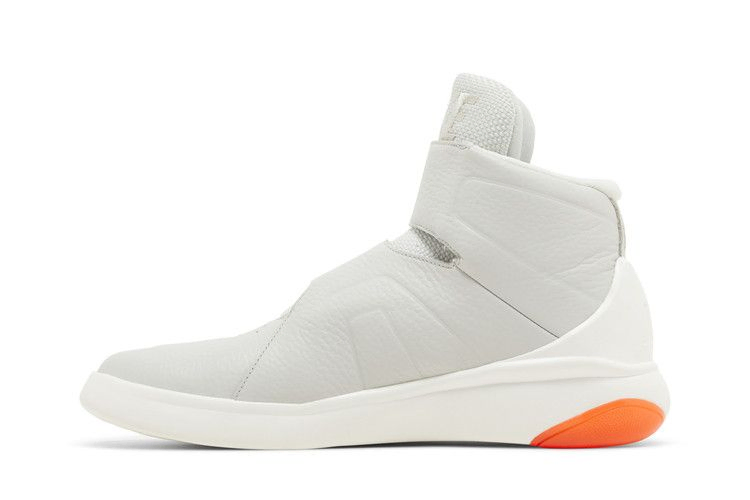 Кроссовки Nike Marxman 'Light Bone Crimson'